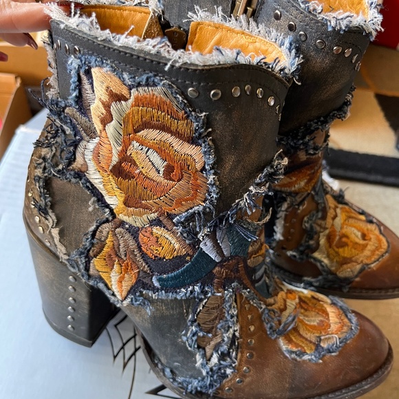 Old Gringo Boots - Picture 1 of 4